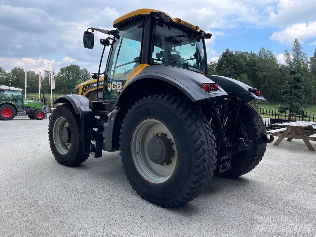 JCB Fastrac 8250 Traktoriai