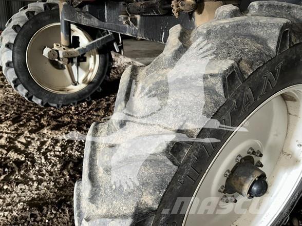 Apache AS1010 Savaeigiai purkštuvai