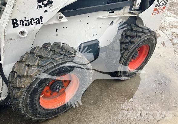 Bobcat S250 Krautuvai su šoniniu pasukimu