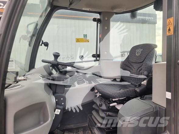 CASE 221F Naudoti ratiniai krautuvai