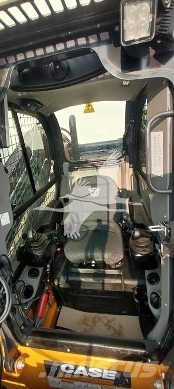 CASE DL550 Krautuvai su šoniniu pasukimu