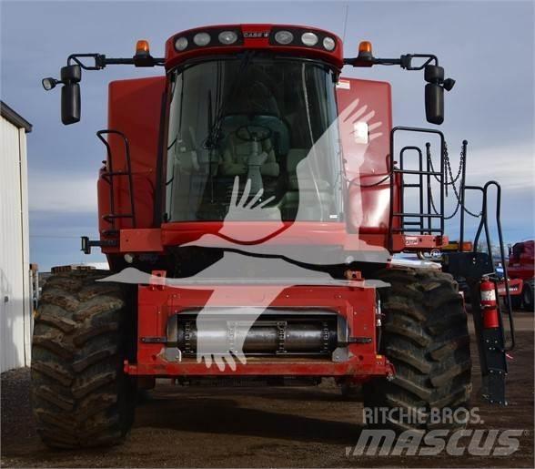 Case IH 7120 Derliaus nuėmimo kombainai