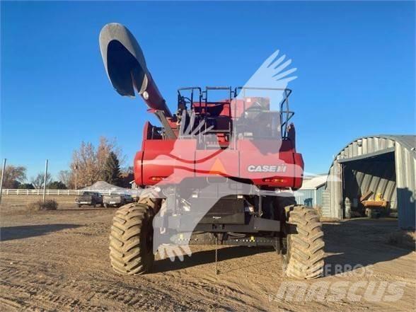Case IH 8120 Derliaus nuėmimo kombainai