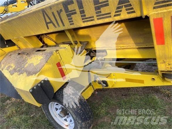 Case IH 8120 Derliaus nuėmimo kombainai