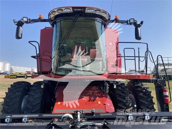 Case IH 8250 Derliaus nuėmimo kombainai