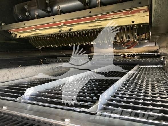 Case IH 8250 Derliaus nuėmimo kombainai