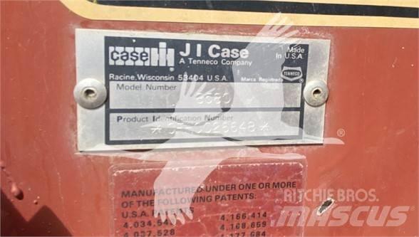 Case IH 8580 Stačiakampių ryšulių presai