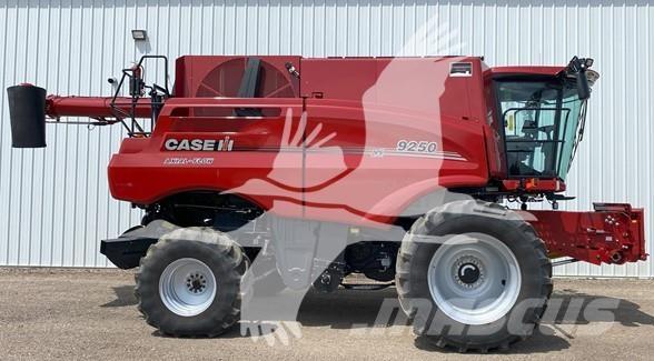 Case IH 9250 Derliaus nuėmimo kombainai
