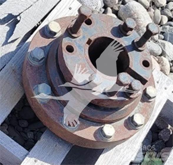 Case IH HUBS Statyba - Kita