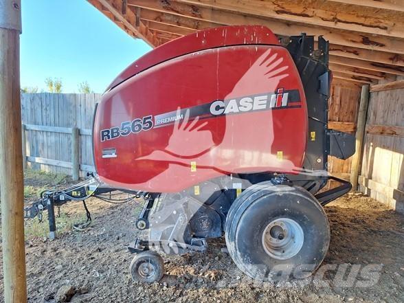 Case IH RB565 Ritinių presai