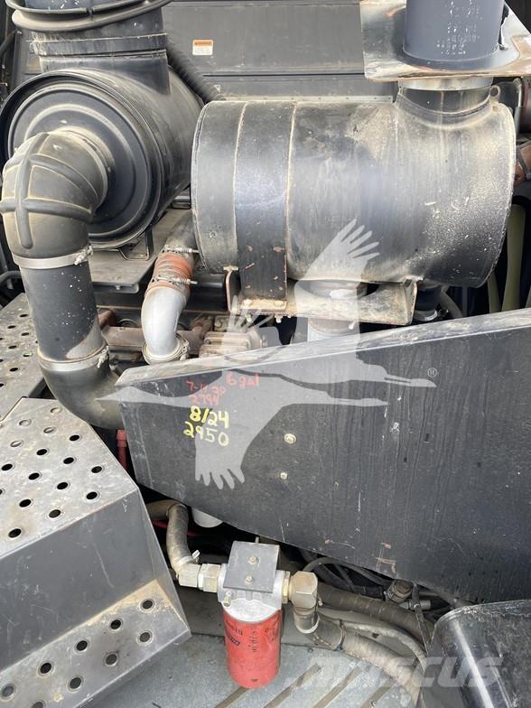 Gleaner R65 Derliaus nuėmimo kombainai