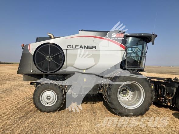 Gleaner S98 Derliaus nuėmimo kombainai