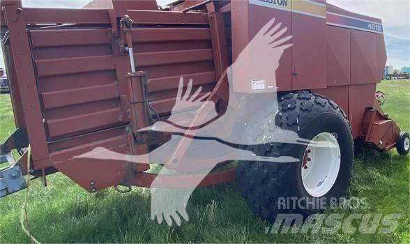 Hesston 4910 Stačiakampių ryšulių presai