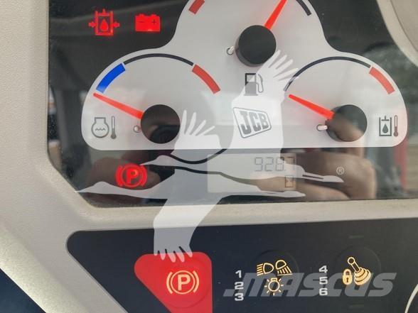 JCB 3TS-8T Krautuvai su šoniniu pasukimu