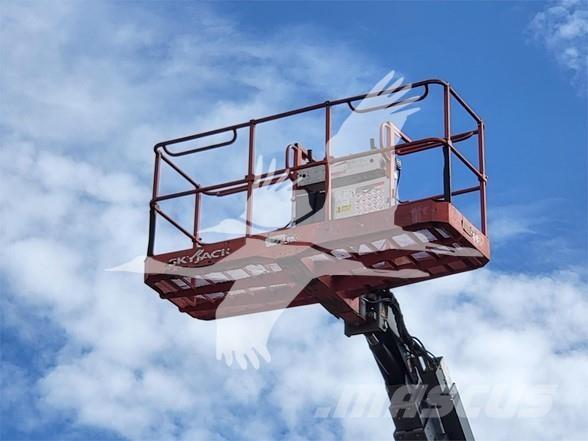 SkyJack SJ82T Teleskopiniai keltuvai