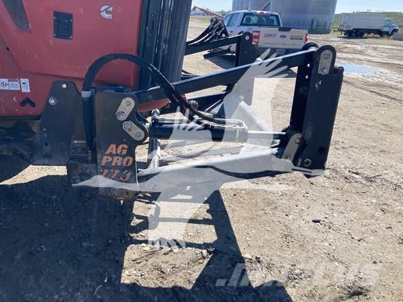 Versatile 550 Traktoriai