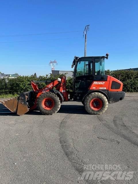 Kubota R 082 Naudoti ratiniai krautuvai