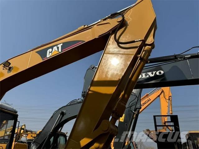 CAT 320 B L Vikšriniai ekskavatoriai