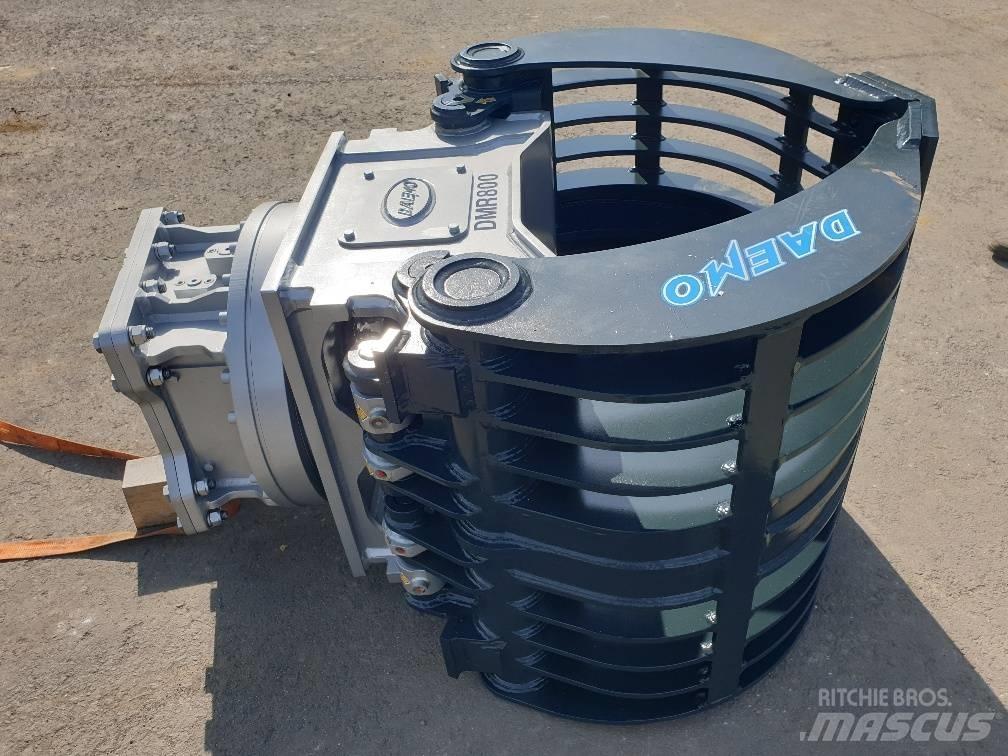Daemo DMR 800 Griebtuvai