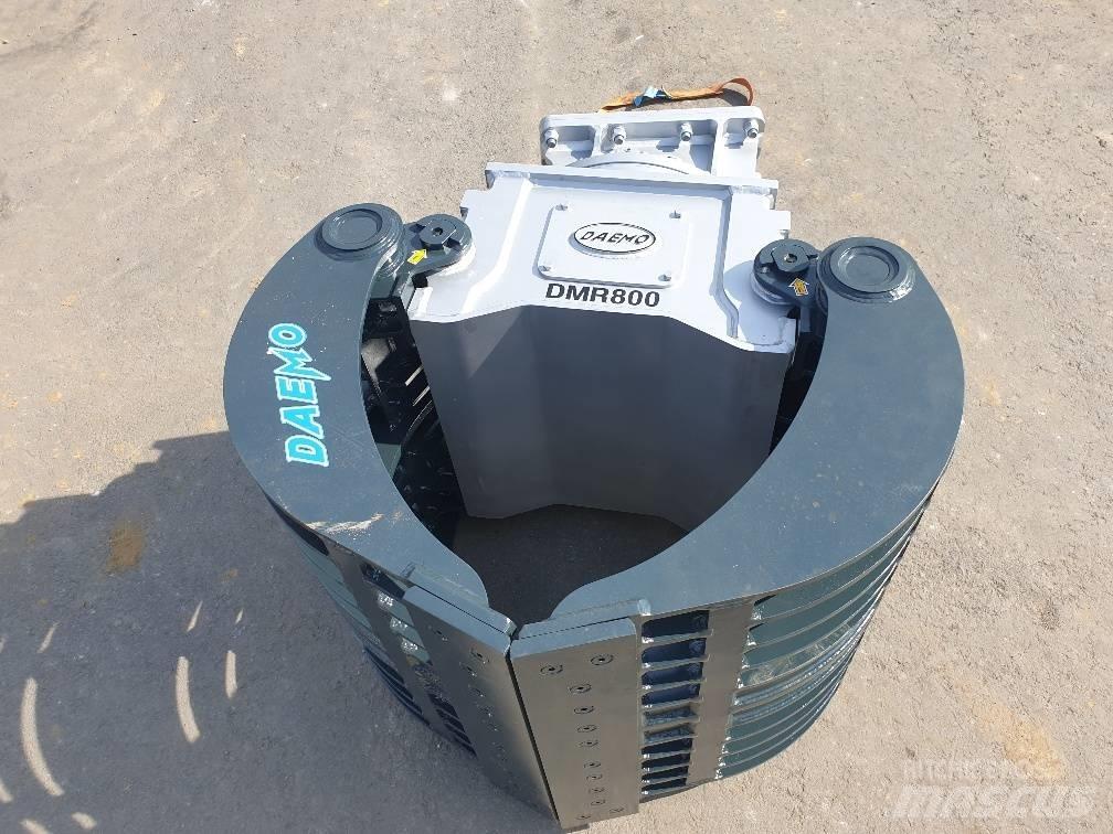 Daemo DMR 800 Griebtuvai