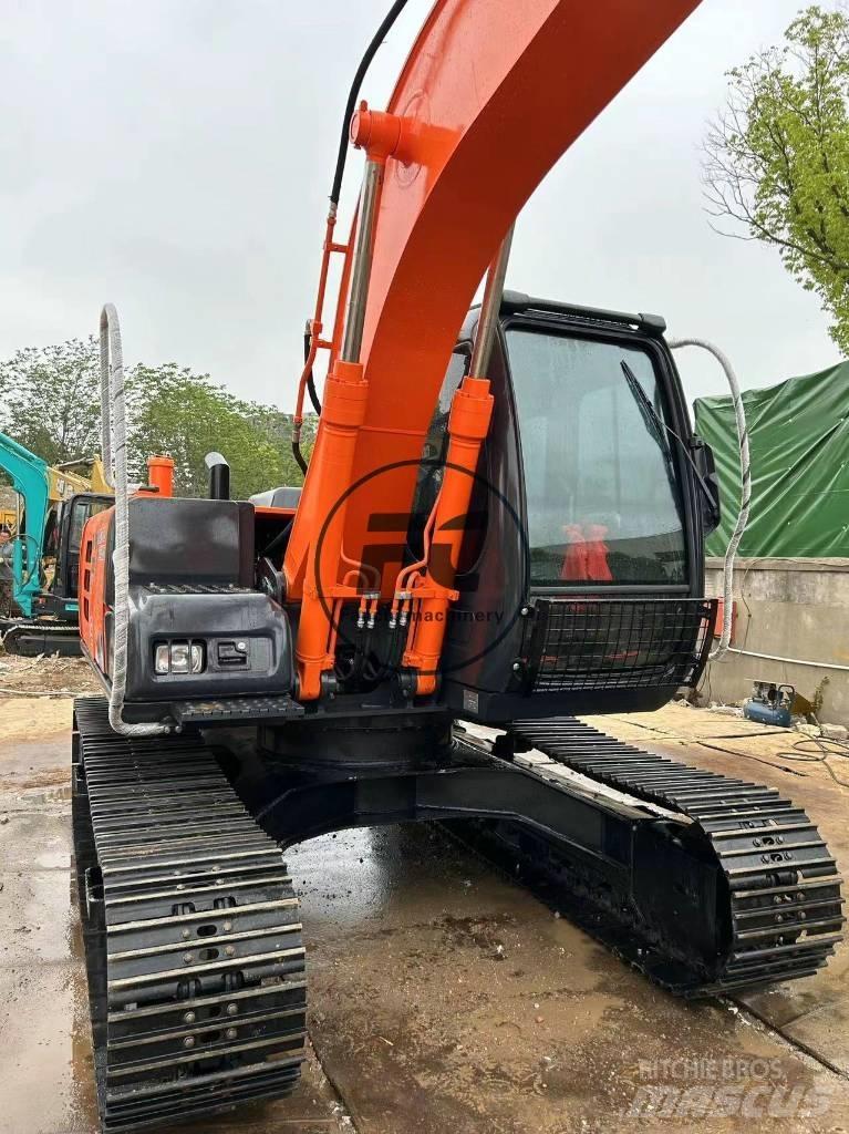 Hitachi ZX 120-6 Vidutinės galios ekskavatoriai 7-12 t