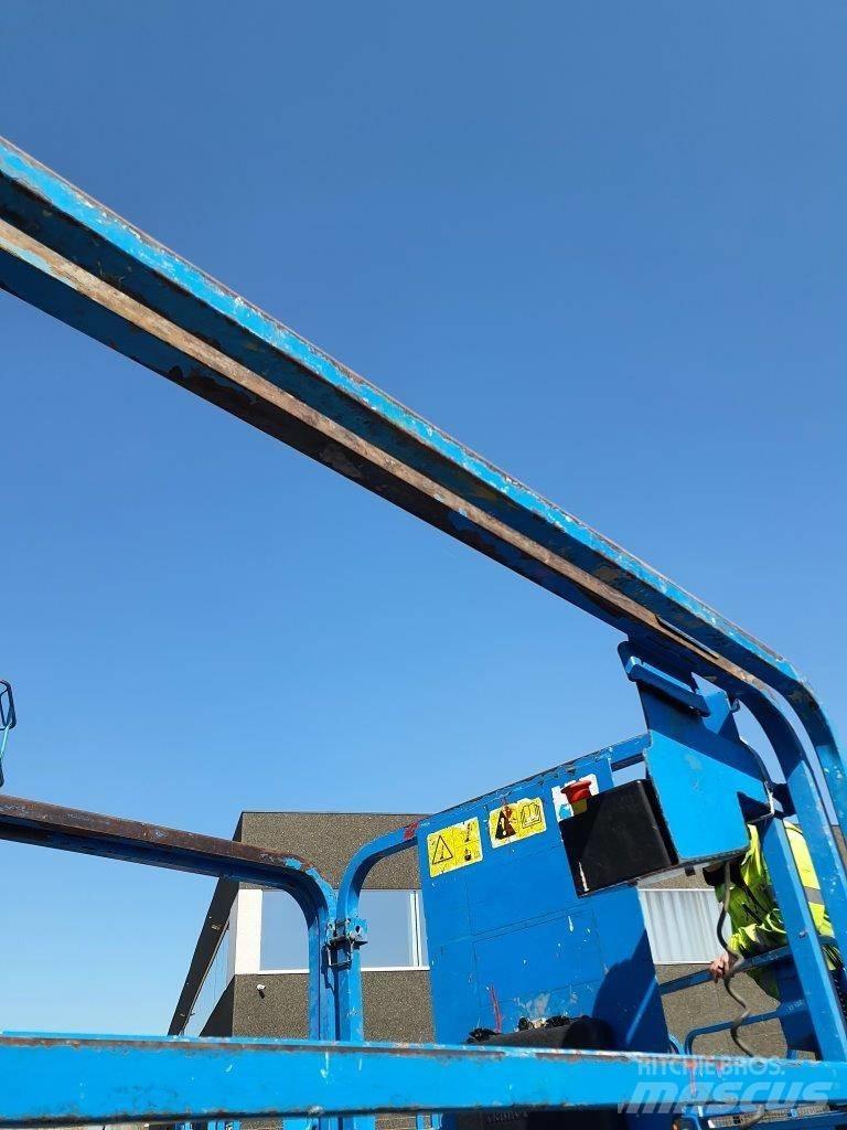 GENIE GS4047 Žirkliniai keltuvai