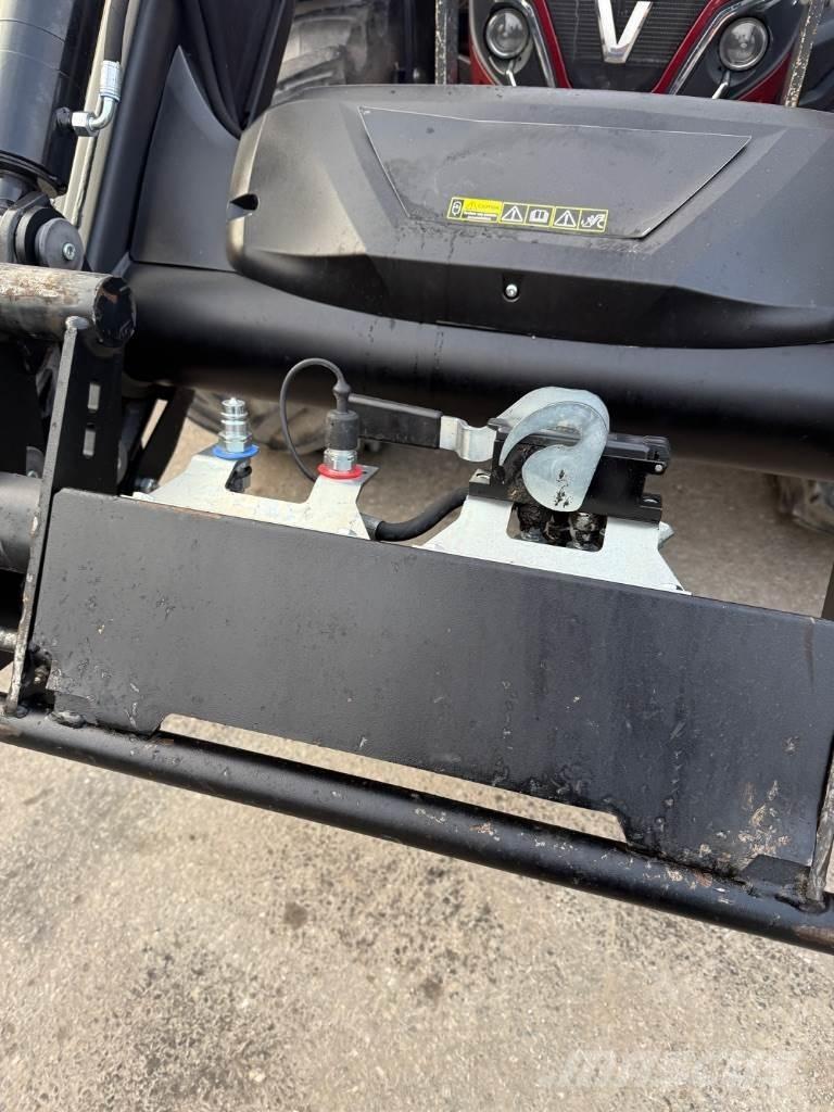 Valtra T234 Traktoriai