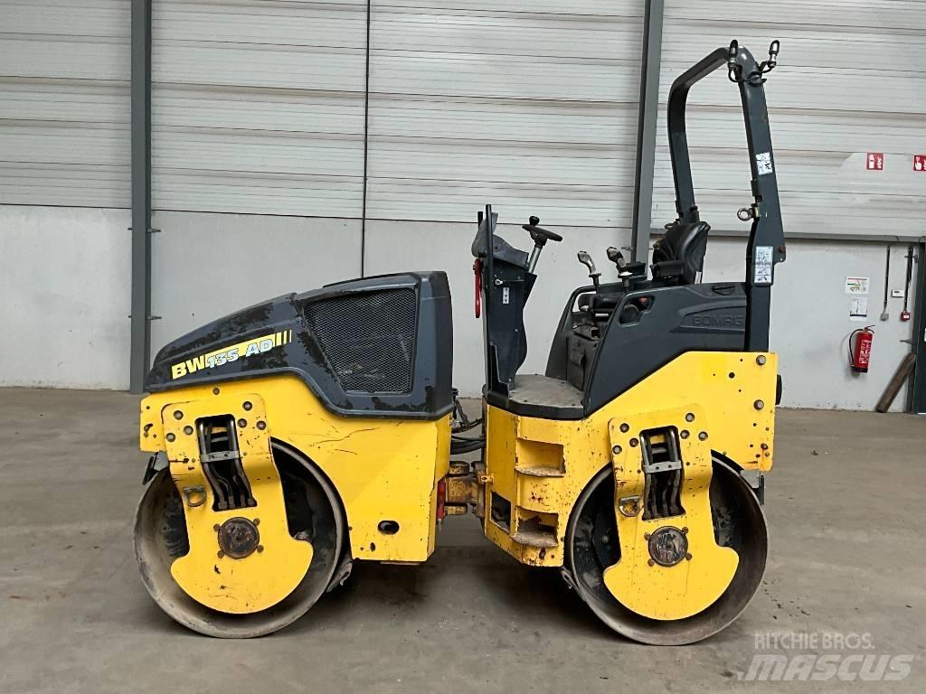 Bomag BW 135 AD-5 Porinių būgnų volai