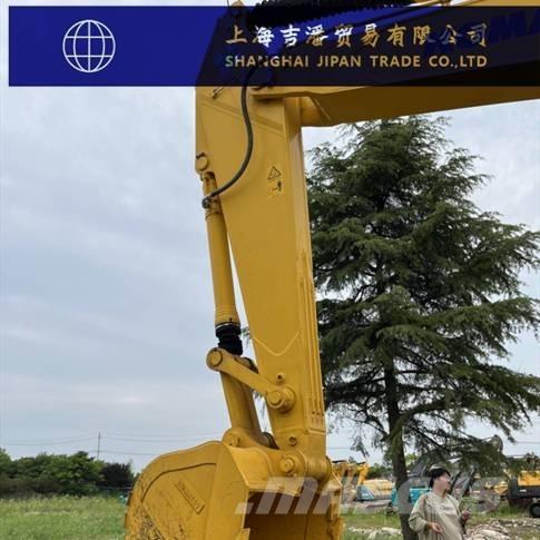 Komatsu PC 450 Vikšriniai ekskavatoriai