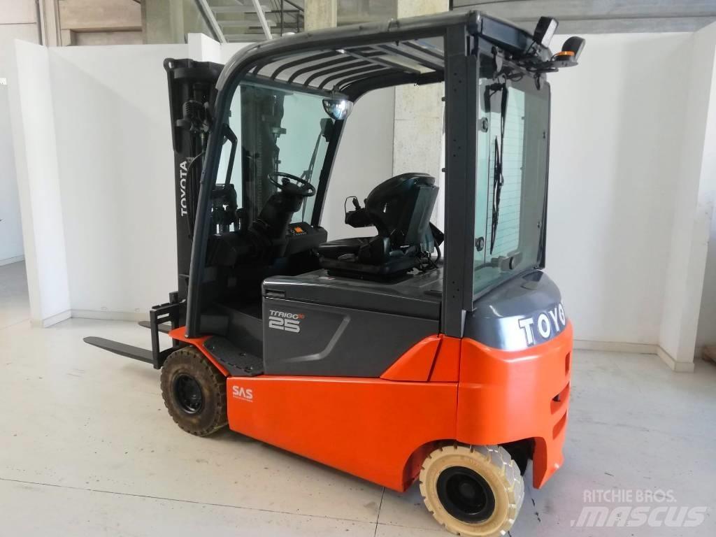 Toyota 8 FB MT 25 Elektriniai šakiniai krautuvai