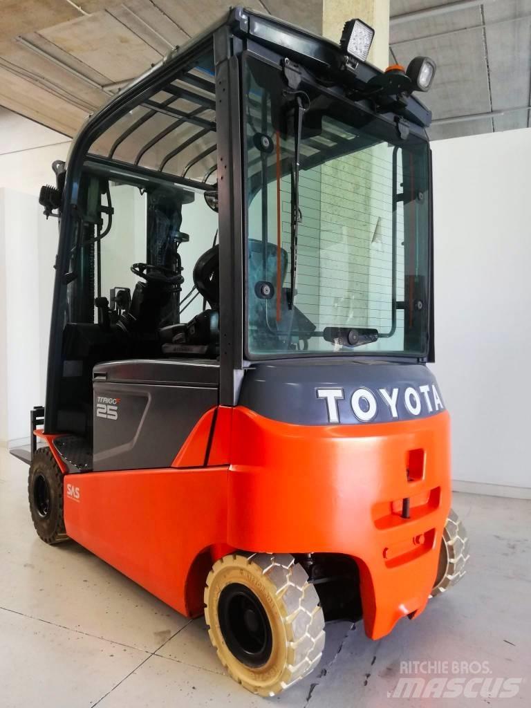 Toyota 8 FB MT 25 Elektriniai šakiniai krautuvai