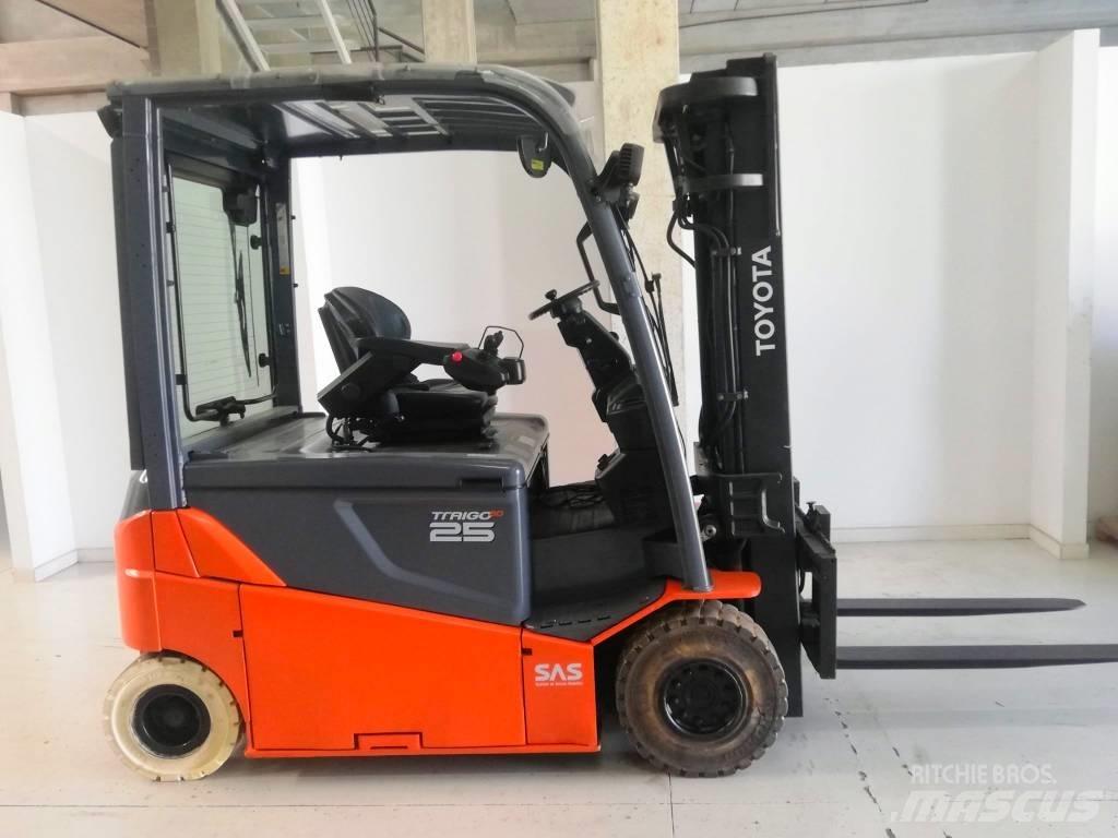 Toyota 8 FB MT 25 Elektriniai šakiniai krautuvai