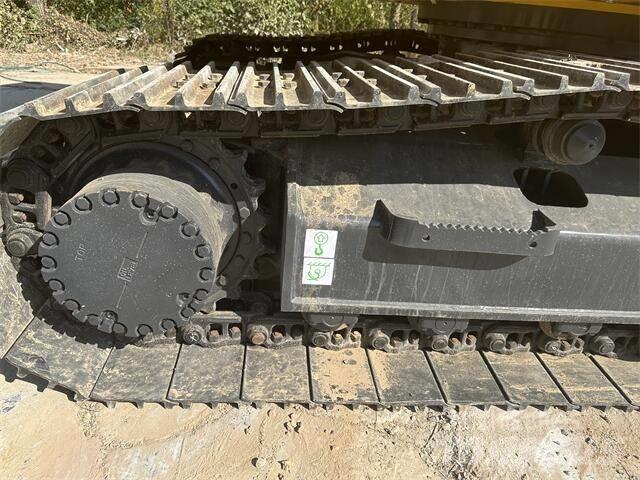 Komatsu PC200-8 Vikšriniai ekskavatoriai