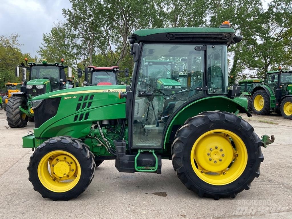 John Deere 5090 GF Traktoriai