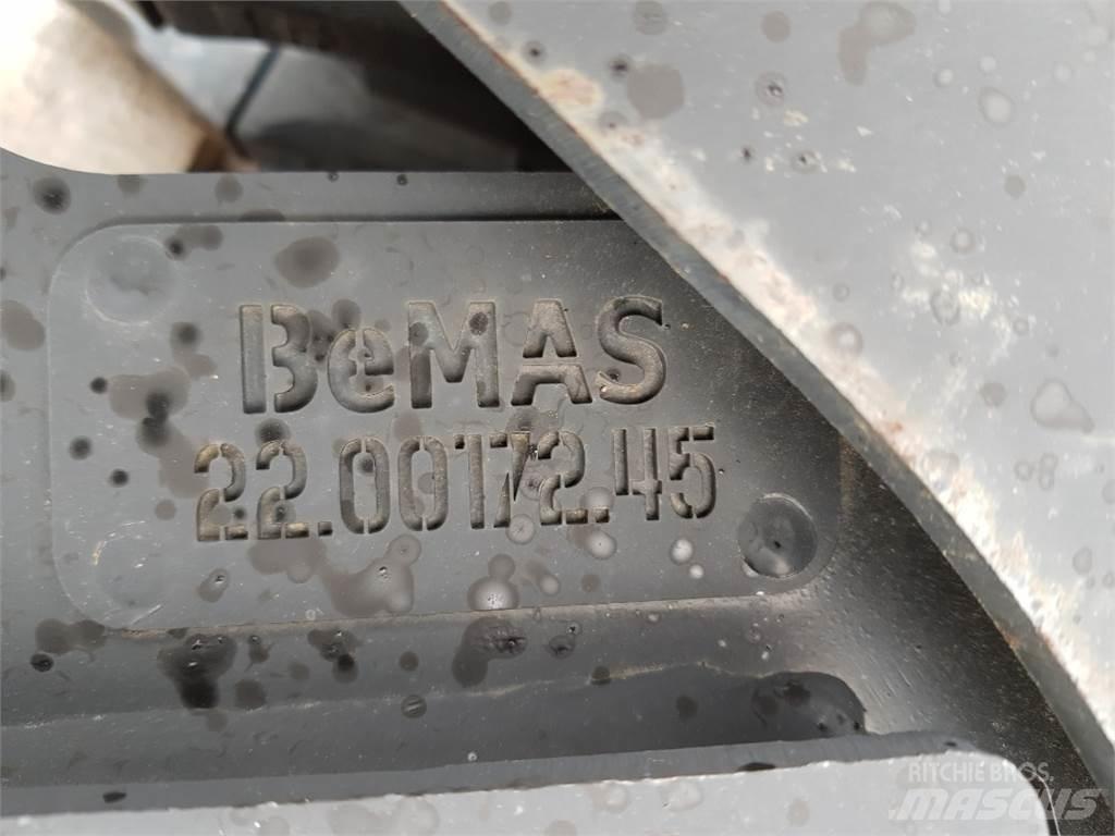 TL 300mm SW010 Tranšėjų kasimo technika