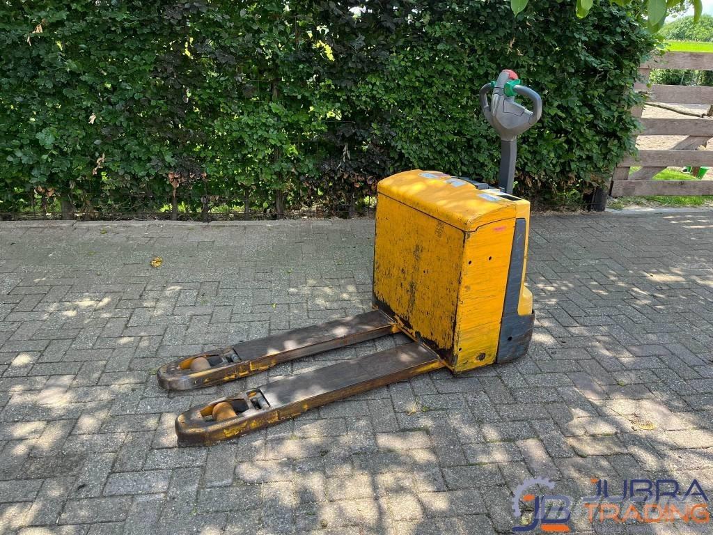 Jungheinrich EJE 118 Rankiniai vėžimėliai