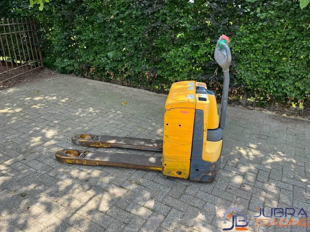 Jungheinrich EJE 118 Rankiniai vėžimėliai