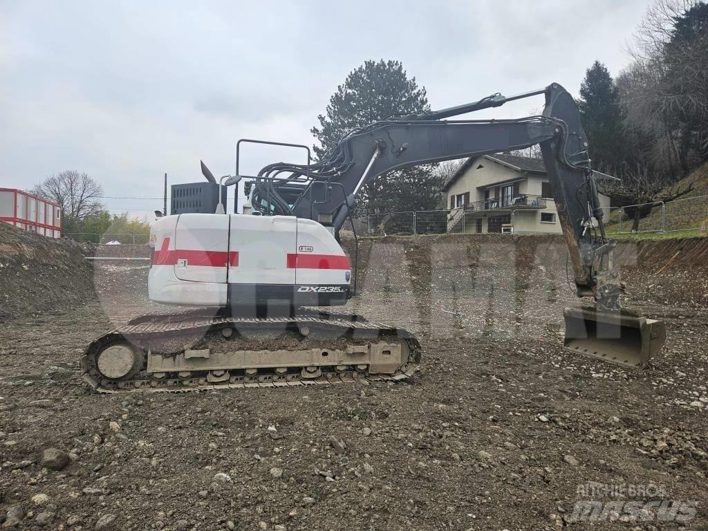 Doosan DX 235 LCR Vikšriniai ekskavatoriai