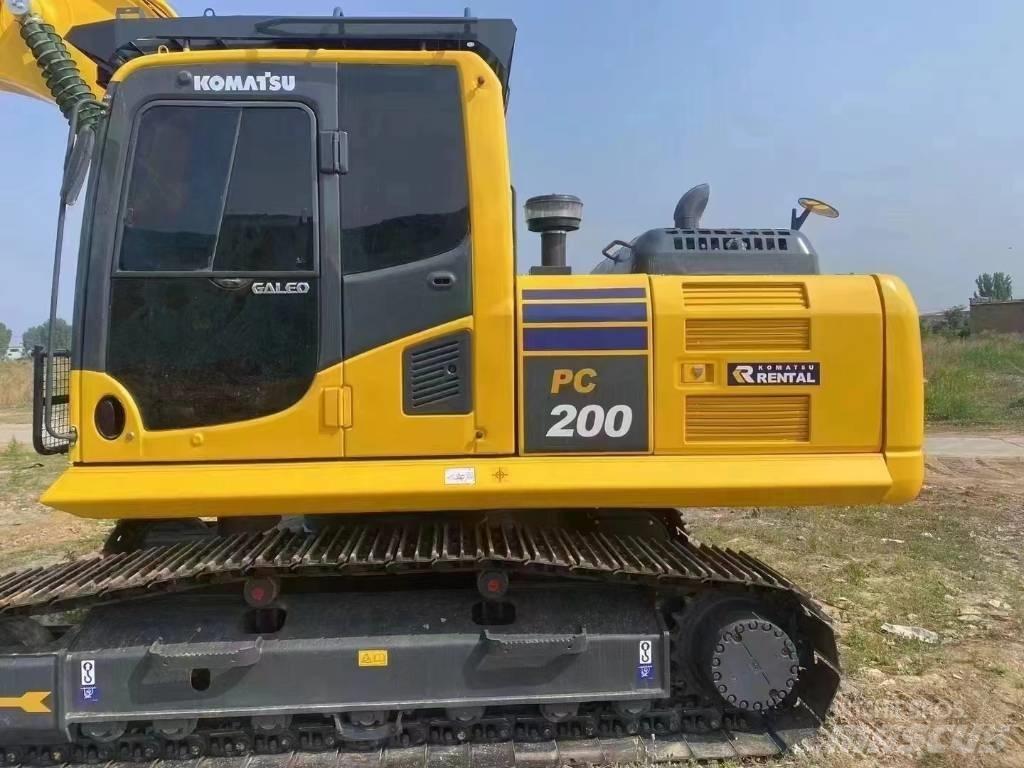Komatsu PC 200-8 Vidutinės galios ekskavatoriai 7-12 t