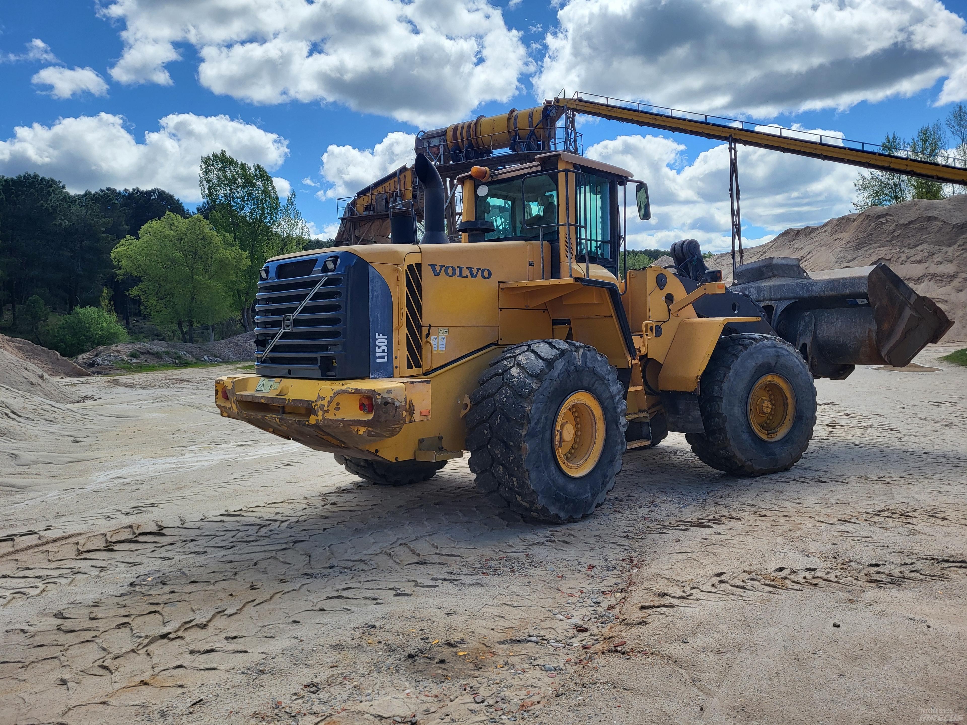 Volvo L150f Naudoti ratiniai krautuvai