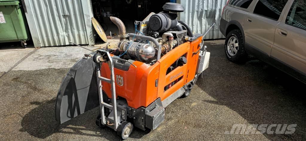 Husqvarna fs7000 Tranšėjų ekskavatoriai