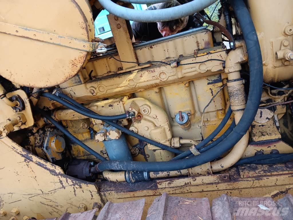 CAT D 5 B LGP Vikšriniai buldozeriai