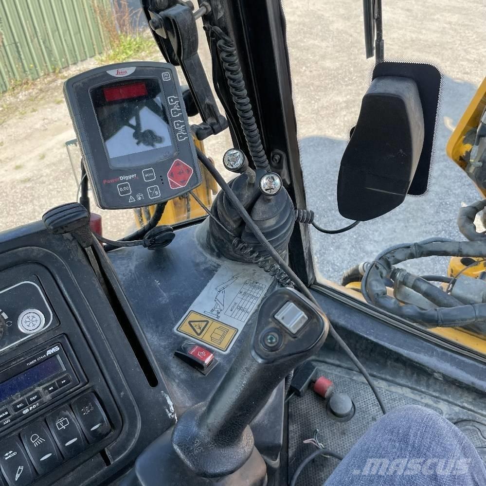 JCB 4 CX Ekskavatoriniai krautuvai