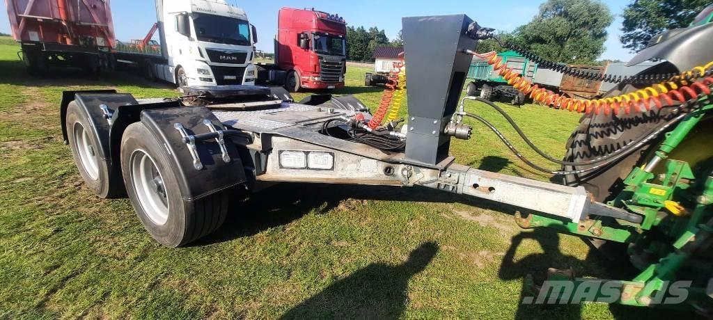 Fliegl TDS Vežimėliai