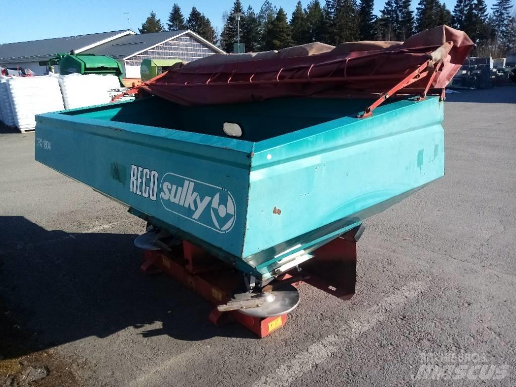 Sulky DPX 1804 Mineralinių trąšų barstytuvai
