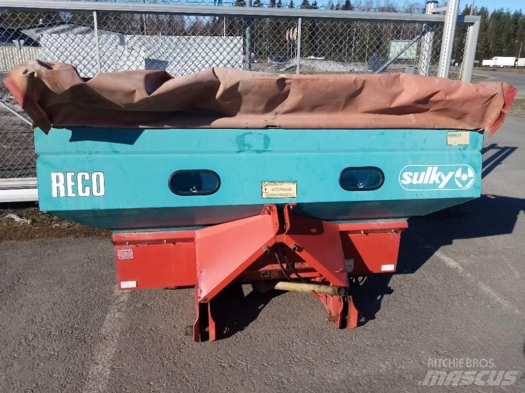 Sulky DPX 1804 Mineralinių trąšų barstytuvai