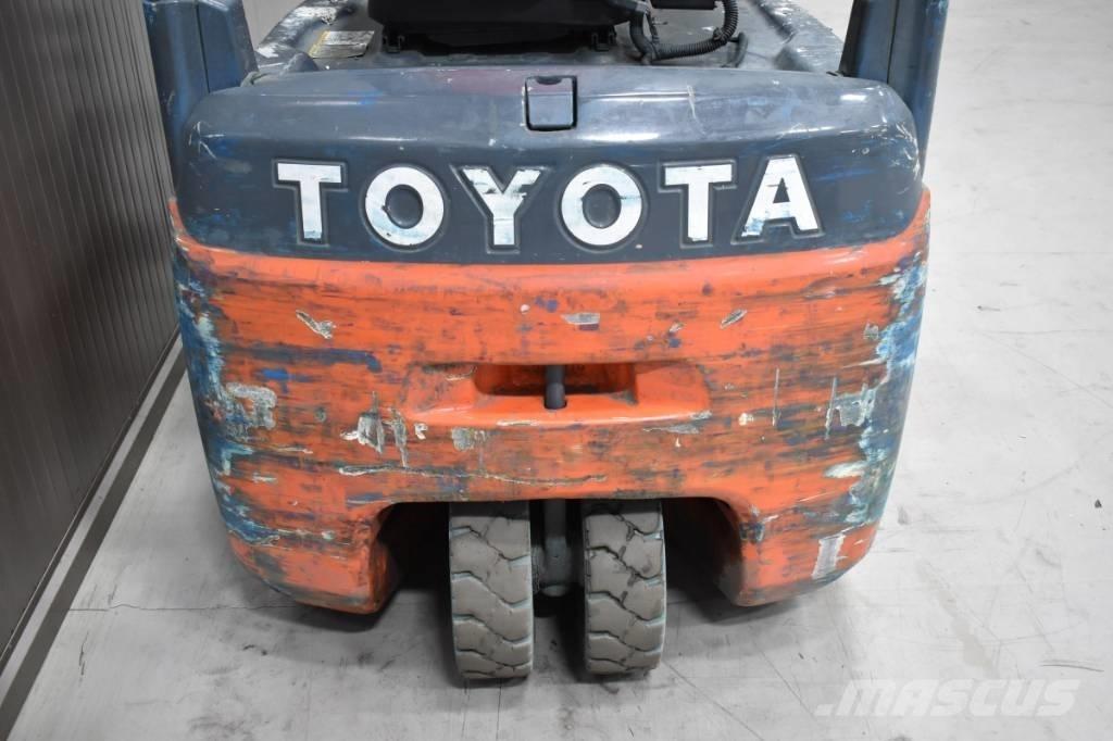 Toyota 8FBE16T Elektriniai šakiniai krautuvai
