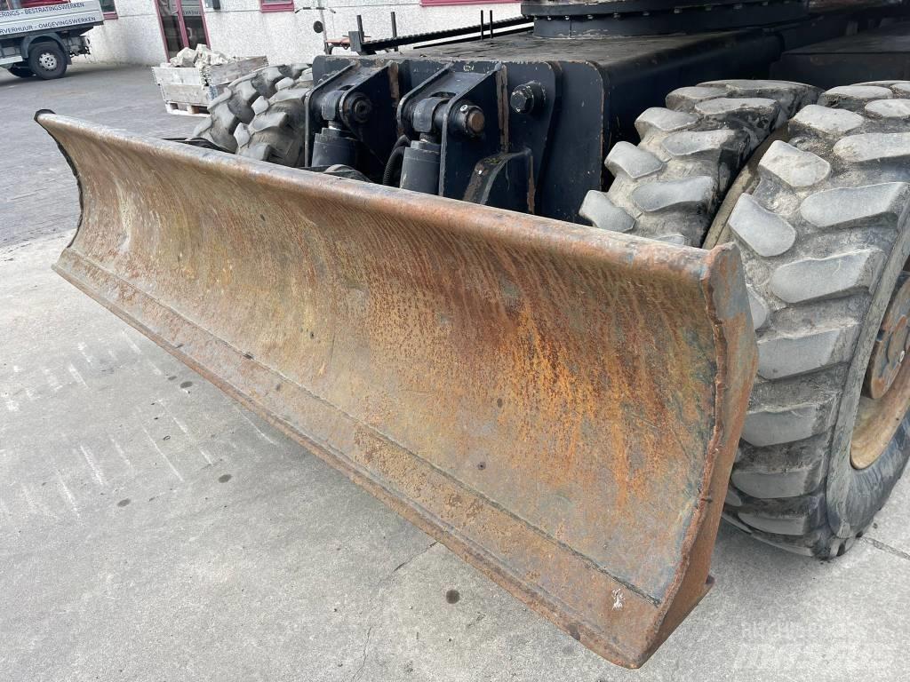 JCB JS 145 W Ratiniai ekskavatoriai