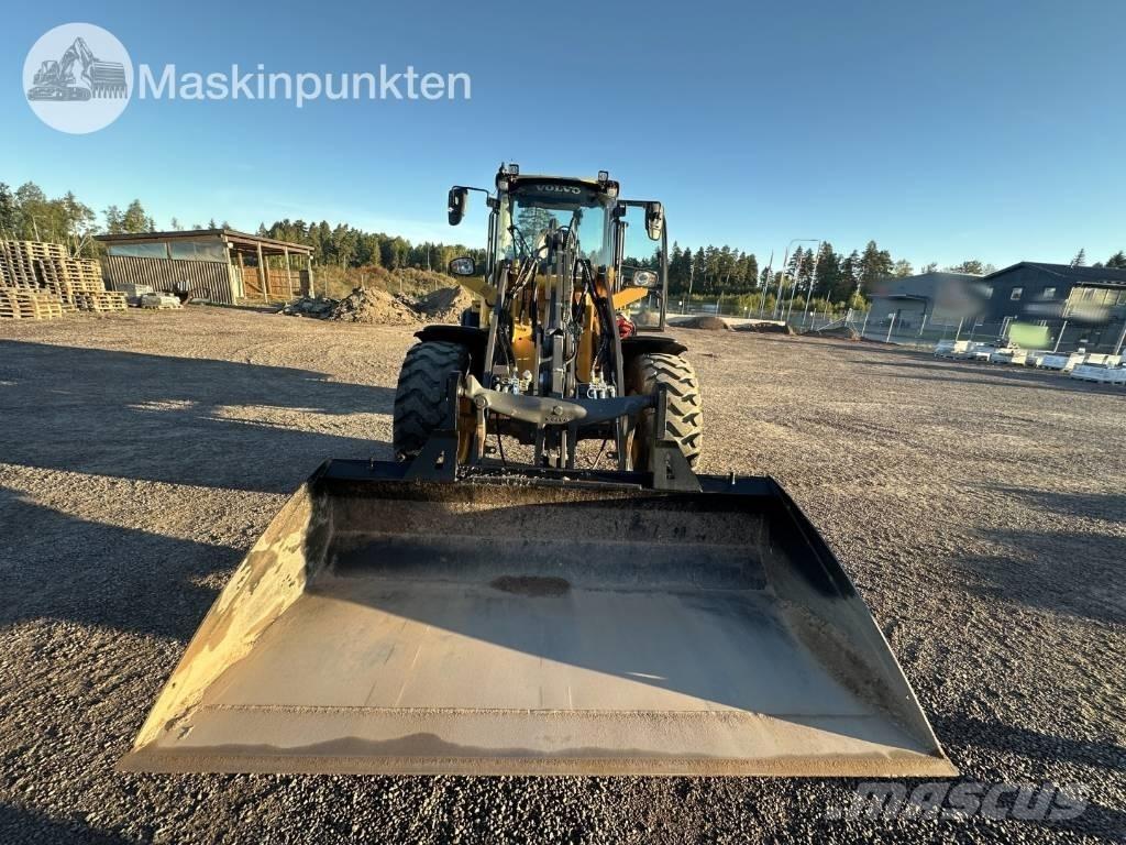 Volvo L 45 H Naudoti ratiniai krautuvai