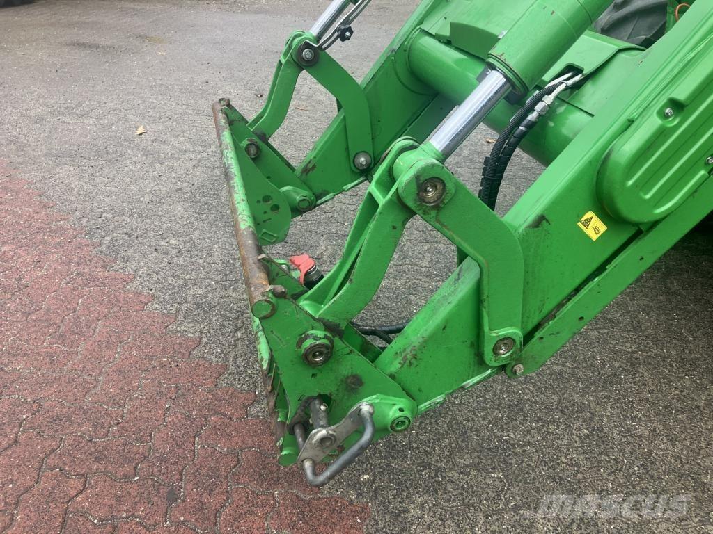 John Deere 6130R Traktoriai